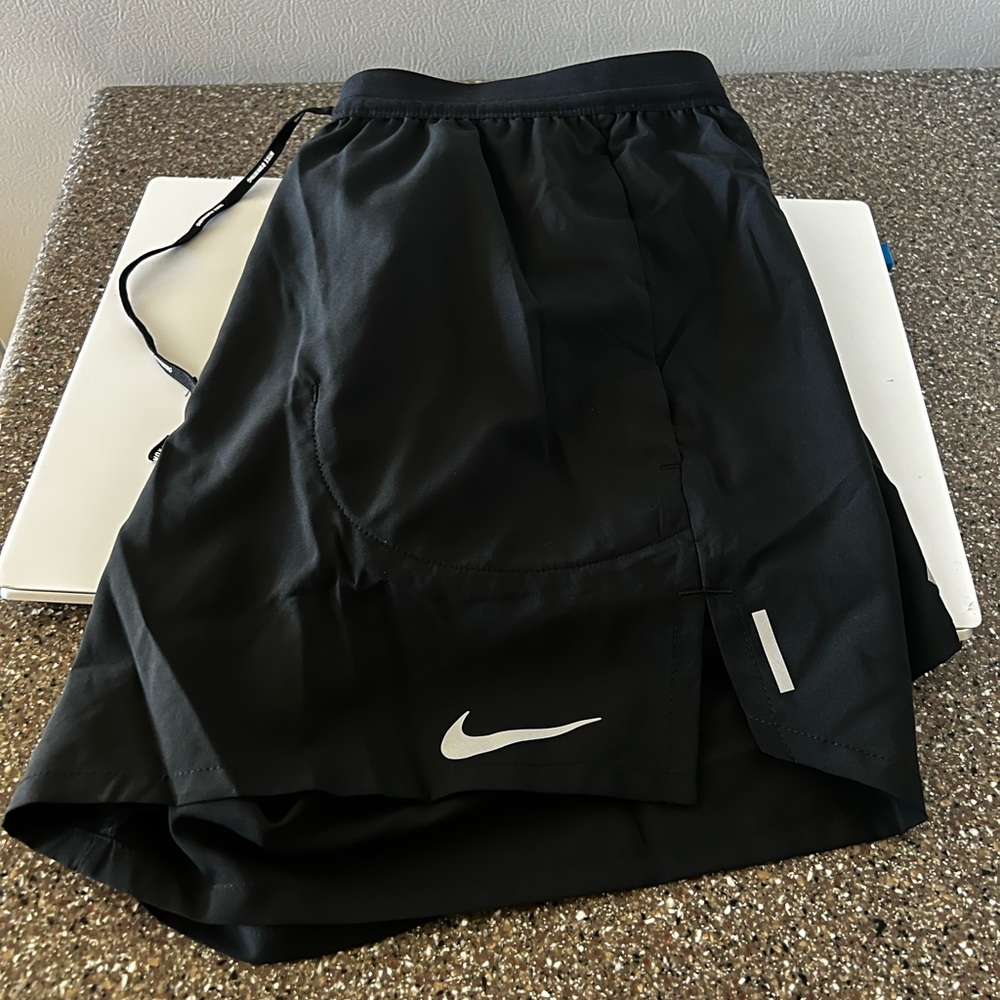 NWT Nike Dri-Fit Men’s 5” Running Shorts; Size Medium